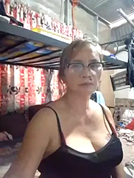 SexyHottMom online show from July 23, 2026, 2:42 am