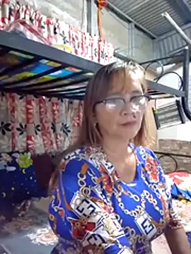 SexyHottMom online show from August 3, 2026, 11:48 am