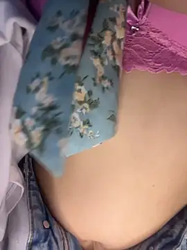 MiaRousexxx  online show from December 4, 2025, 11:24 pm