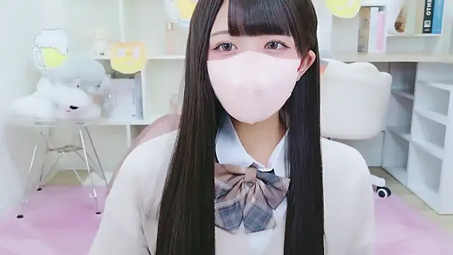 Snapshot of Reina_Fcup chatting on September 27, 2025, 11:37 am Reina Fcup online show from September 27, 2025, 11:37 am