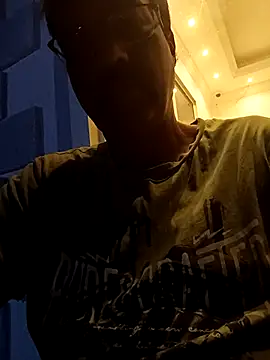 Snapshot of moonflower25 chatting on October 13, 2025, 6:08 pm moonflower25 online show from October 13, 2025, 6:08 pm