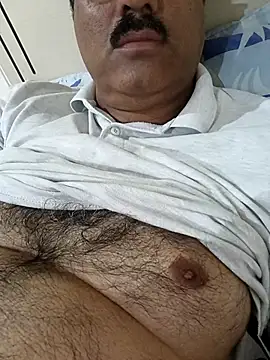 moonflower25 online show from November 4, 2025, 9:08 am