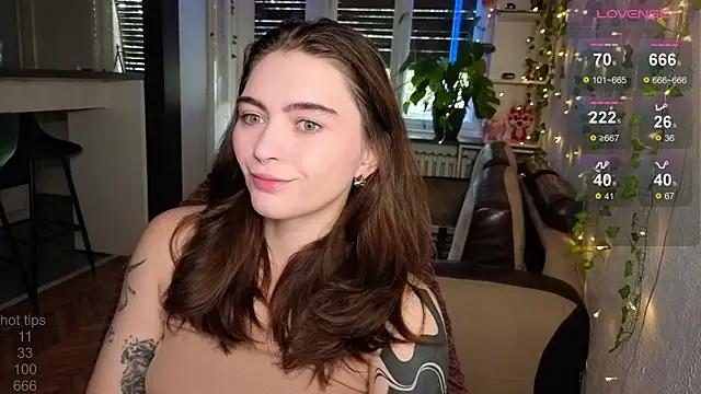 Snapshot of dorfmatratze__ chatting on October 25, 2025, 6:21 am dorfmatratze online show from October 25, 2025, 6:21 am