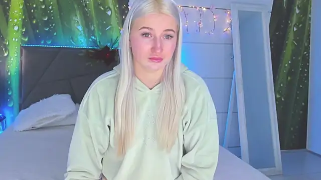 HollyTailors online show from January 9, 2026, 6:27 am