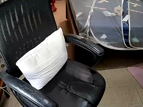 Snapshot of sissypamsissy chatting on November 12, 2025, 1:44 pm sissypamsissy online show from November 12, 2025, 1:44 pm