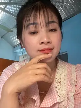 One-nice online show from November 24, 2025, 5:51 am