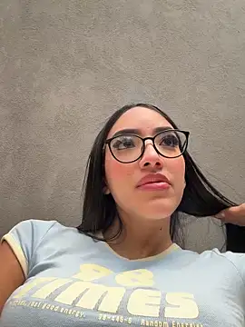 Snapshot of lissafeniix_ chatting on March 29, 2026, 5:24 pm lissafeniix online show from March 29, 2026, 5:24 pm