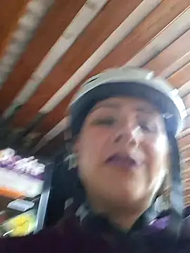 Snapshot of CAROLINE__07 chatting on September 17, 2025, 12:18 pm CAROLINE 07 online show from September 17, 2025, 12:18 pm