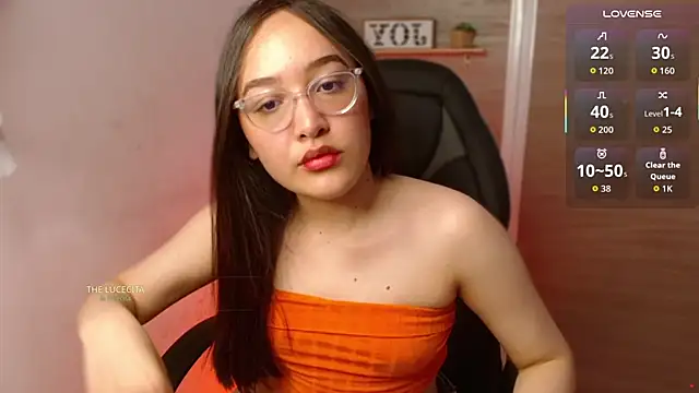 Alice Peachy online show from September 8, 2025, 9:03 pm