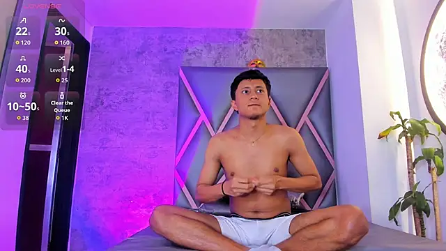  Leohot  online show from December 13, 2025, 9:42 pm