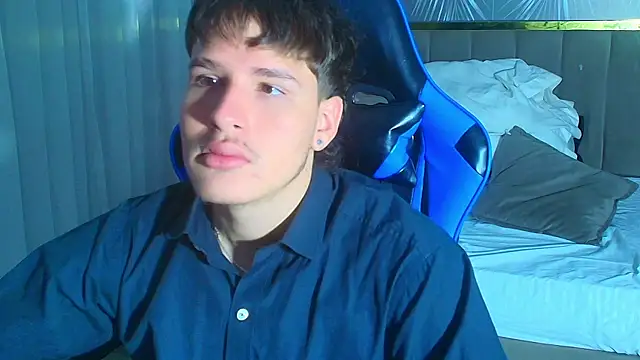 Snapshot of SEXYBOY_VC chatting on September 26, 2025, 12:20 pm SEXYBOY VC online show from September 26, 2025, 12:20 pm