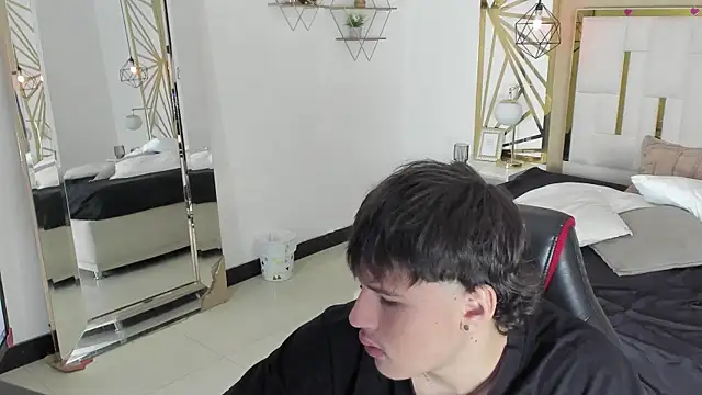 Snapshot of SEXYBOY_VC chatting on October 20, 2025, 1:11 pm SEXYBOY VC online show from October 20, 2025, 1:11 pm