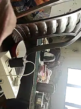 Snapshot of monty935 chatting on October 26, 2025, 9:48 am monty935 online show from October 26, 2025, 9:48 am