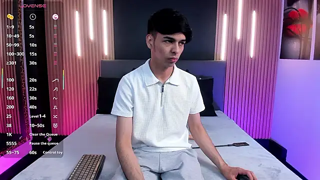 OnlyJos online show from February 1, 2026, 8:18 pm