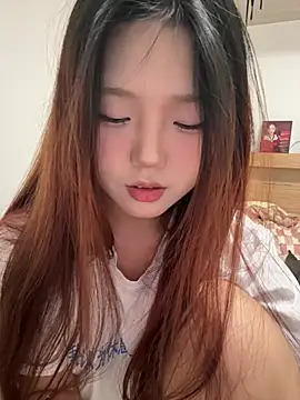 mimi9420 online show from May 3, 2026, 2:45 pm