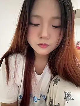 mimi9420 online show from May 10, 2026, 3:28 pm