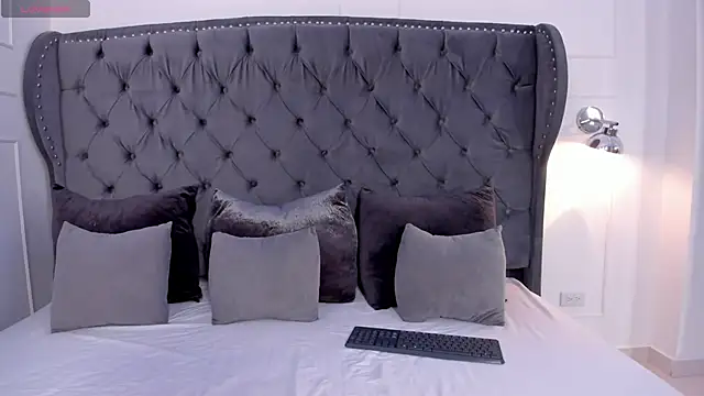 Snapshot of scarlett_buunny chatting on September 26, 2025, 10:58 pm scarlett buunny online show from September 26, 2025, 10:58 pm