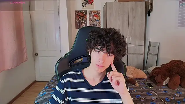 Snapshot of Nude_Boy18 chatting on April 22, 2026, 11:23 am Nude Boy18 online show from April 22, 2026, 11:23 am