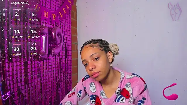 yumi hanna online show from October 5, 2025, 7:45 pm