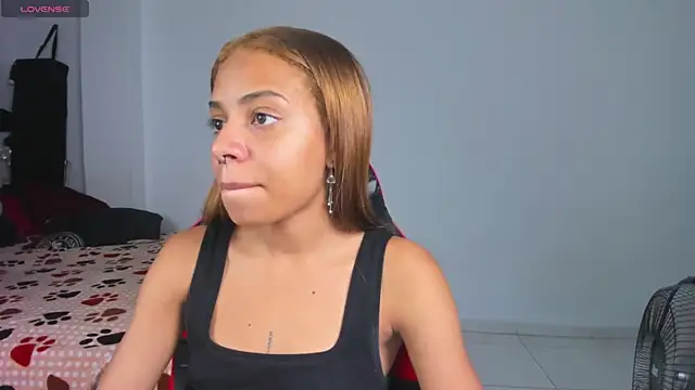 yumi hanna online show from April 14, 2026, 2:39 am