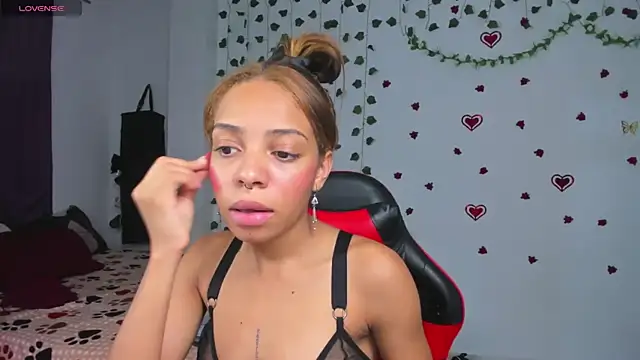 yumi hanna online show from April 29, 2026, 2:37 am