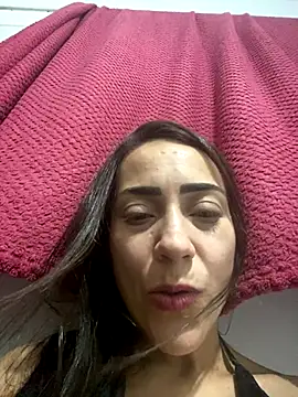 lucioliveira online show from November 6, 2025, 2:12 am