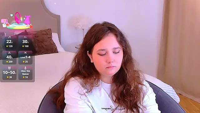 Snapshot of VelvetVixenCute chatting on September 21, 2025, 5:31 am VelvetVixenCute online show from September 21, 2025, 5:31 am