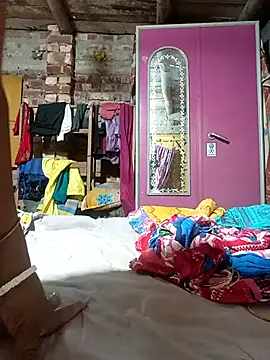 riyanag2 online show from September 30, 2025, 3:11 am