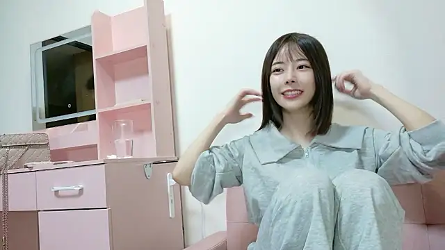 Snapshot of Menes_daisuki chatting on October 27, 2025, 5:11 am Menes daisuki online show from October 27, 2025, 5:11 am