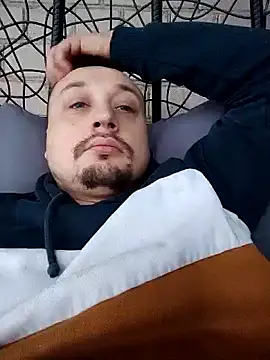 Amberdual online show from January 19, 2026, 6:50 am