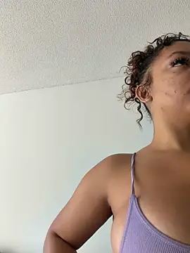 allybluee777 online show from November 14, 2025, 6:28 pm