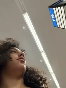 allybluee777 online show from February 18, 2026, 2:24 pm