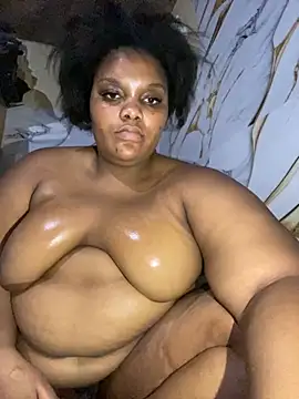 chubbybbw18 online show from November 3, 2025, 8:54 pm