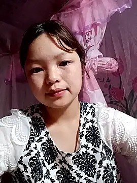 Snapshot of XoiXoi232 chatting on September 10, 2025, 10:54 pm XoiXoi232 online show from September 10, 2025, 10:54 pm