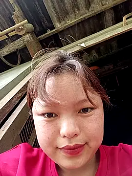 Snapshot of XoiXoi232 chatting on September 15, 2025, 4:01 am XoiXoi232 online show from September 15, 2025, 4:01 am