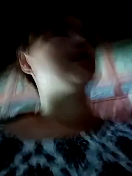 Snapshot of XoiXoi232 chatting on September 25, 2025, 3:32 am XoiXoi232 online show from September 25, 2025, 3:32 am