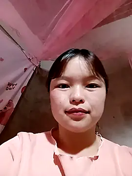 Snapshot of XoiXoi232 chatting on October 25, 2025, 12:51 am XoiXoi232 online show from October 25, 2025, 12:51 am