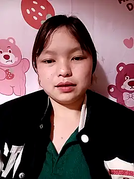 XoiXoi232 online show from November 3, 2025, 4:36 am