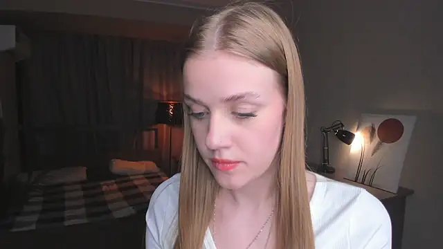 Snapshot of OdellaFrake chatting on October 3, 2025, 7:55 pm OdellaFrake online show from October 3, 2025, 7:55 pm