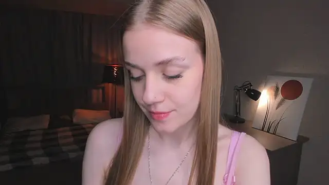 Snapshot of OdellaFrake chatting on October 4, 2025, 7:45 pm OdellaFrake online show from October 4, 2025, 7:45 pm