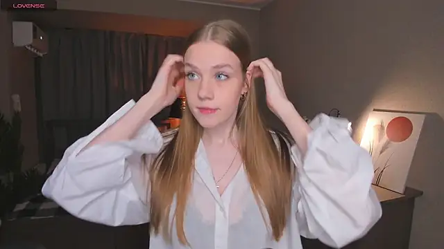 Snapshot of OdellaFrake chatting on October 10, 2025, 7:35 pm OdellaFrake online show from October 10, 2025, 7:35 pm