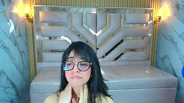 zoe r  online show from October 10, 2025, 3:16 am