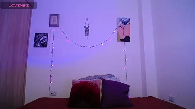 dark  nymph online show from March 16, 2026, 2:06 am