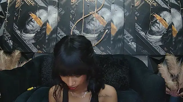 Snapshot of Lilmisbaddyxxx chatting on April 2, 2026, 6:05 pm Lilmisbaddyxxx online show from April 2, 2026, 6:05 pm
