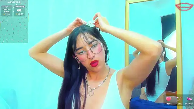 Snapshot of _Amatista_Fire chatting on October 14, 2025, 2:29 pm Amatista Fire online show from October 14, 2025, 2:29 pm