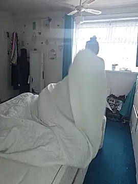 Angeldelightt online show from October 21, 2025, 1:34 pm