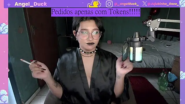 Angel Duck online show from March 5, 2026, 9:44 pm