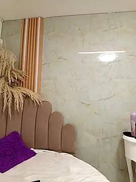 lanarios online show from October 11, 2025, 4:22 am