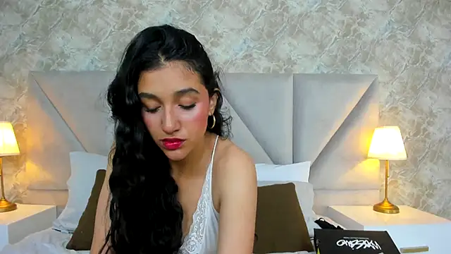 ValentiinaCruz online show from October 12, 2025, 5:34 pm