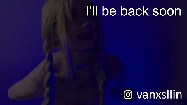 Snapshot of vanslly chatting on February 13, 2026, 2:24 pm vanslly online show from February 13, 2026, 2:24 pm